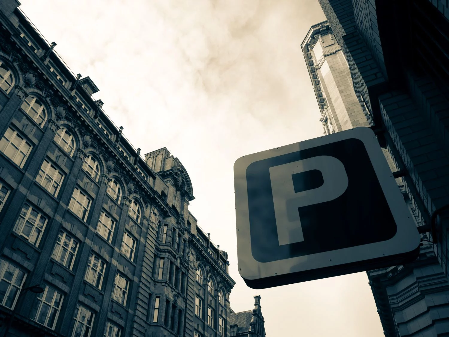 Guide to Parking in Dubai