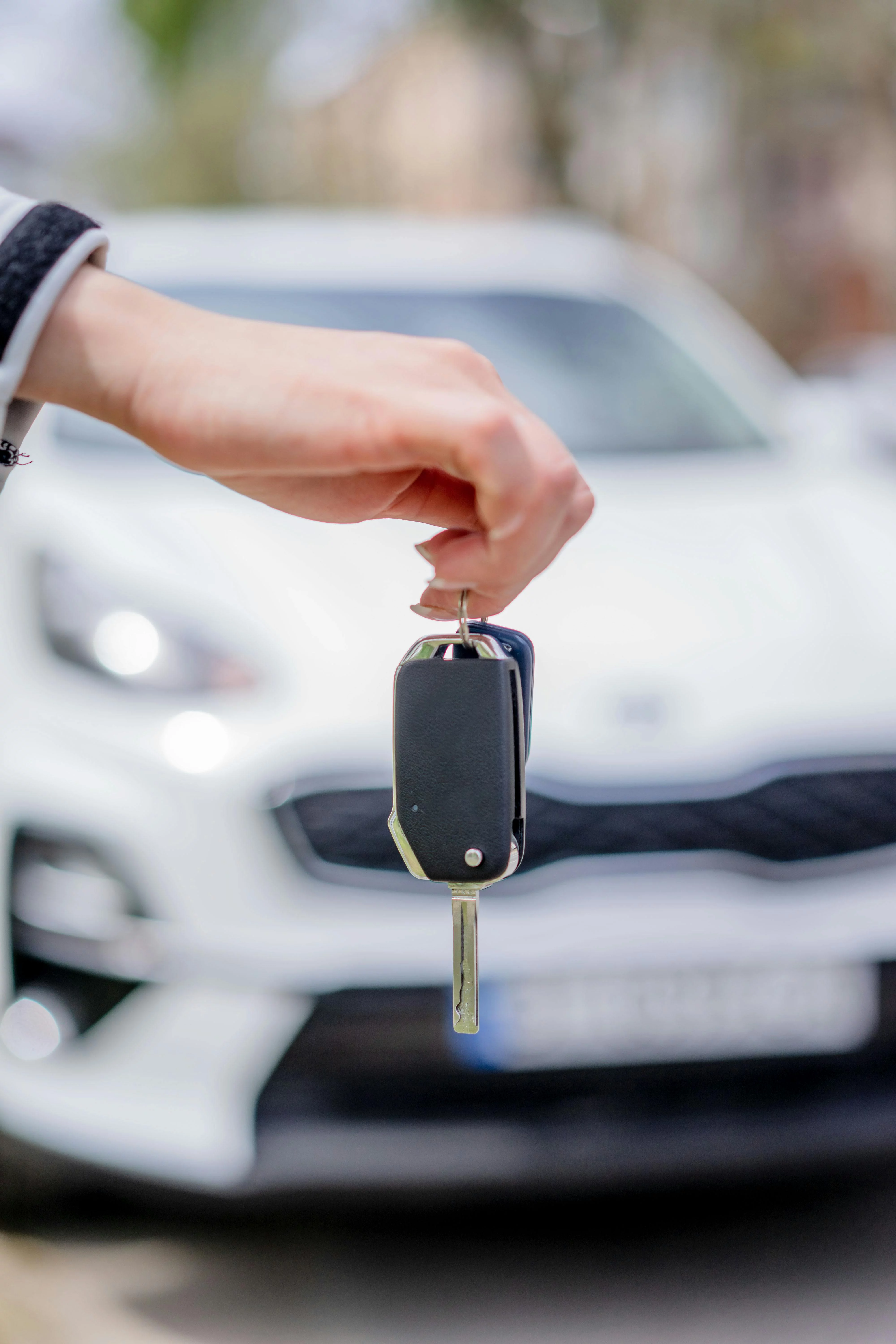 Buy or Rent a Car? Making the Right Choice