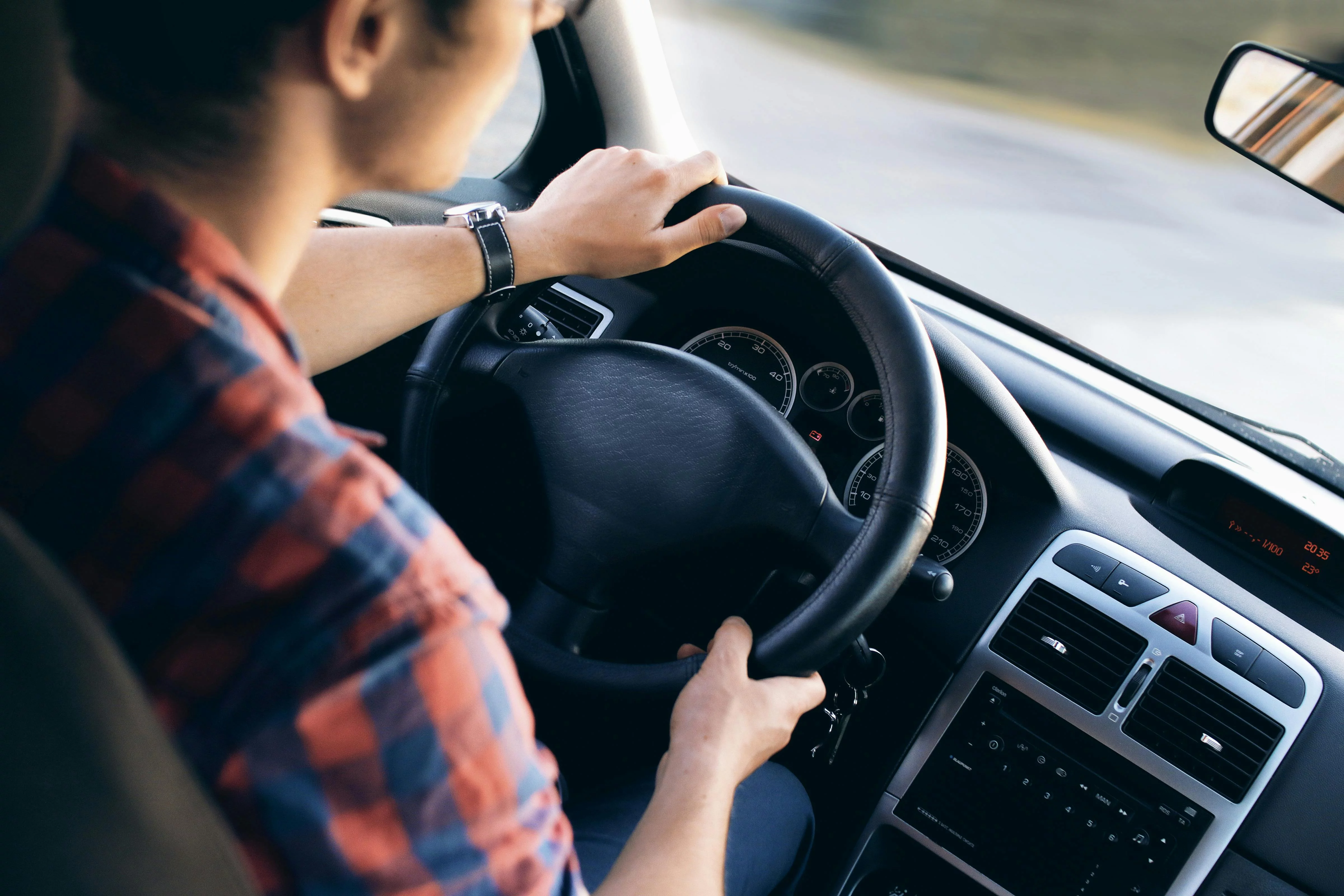 Key Features and Benefits of Car Sharing