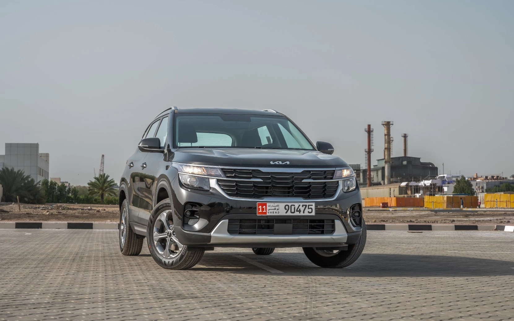 KIA Seltos (Черный)