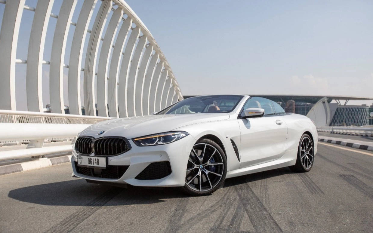 BMW 840i (Белый)