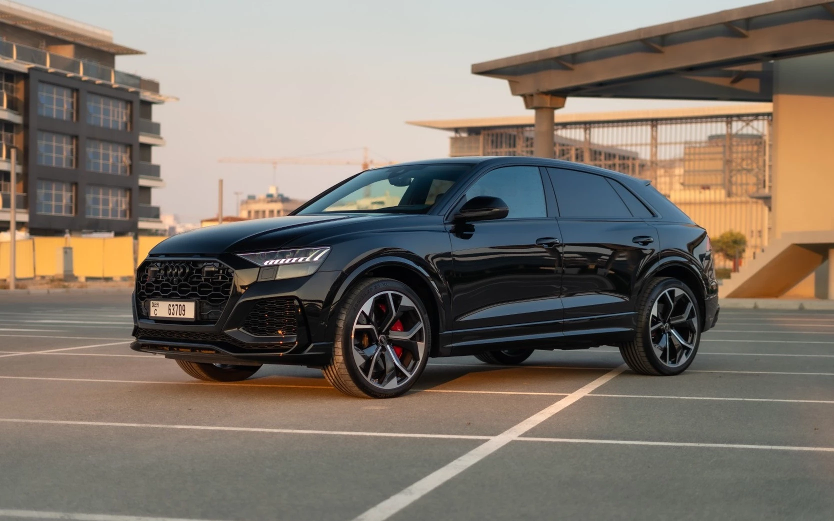 Audi RSQ8 (Zwart)