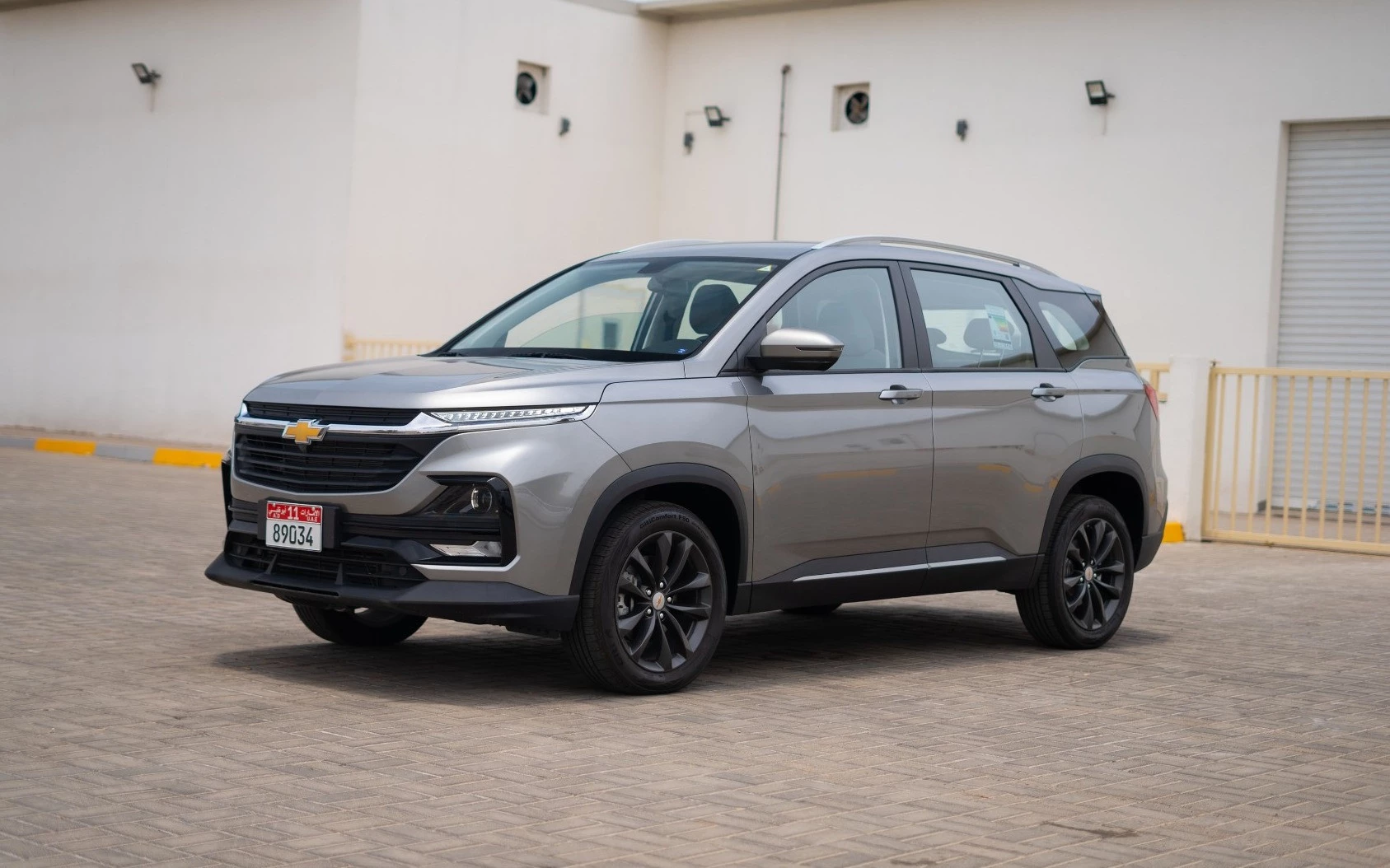 Chevrolet Captiva (Silver)