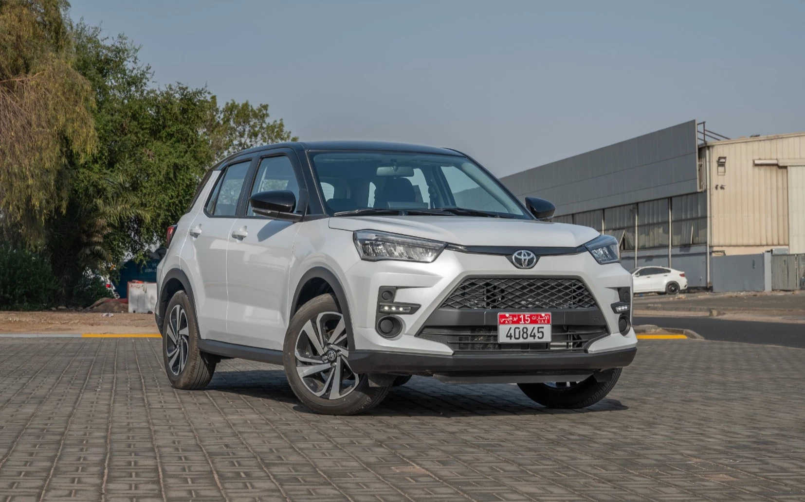 Toyota Raize (Белый)
