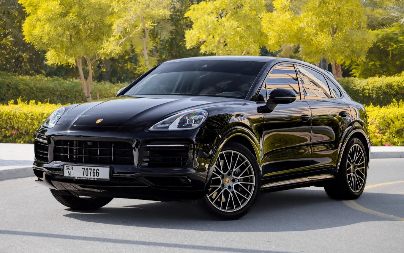 Porsche Cayenne (Черный)