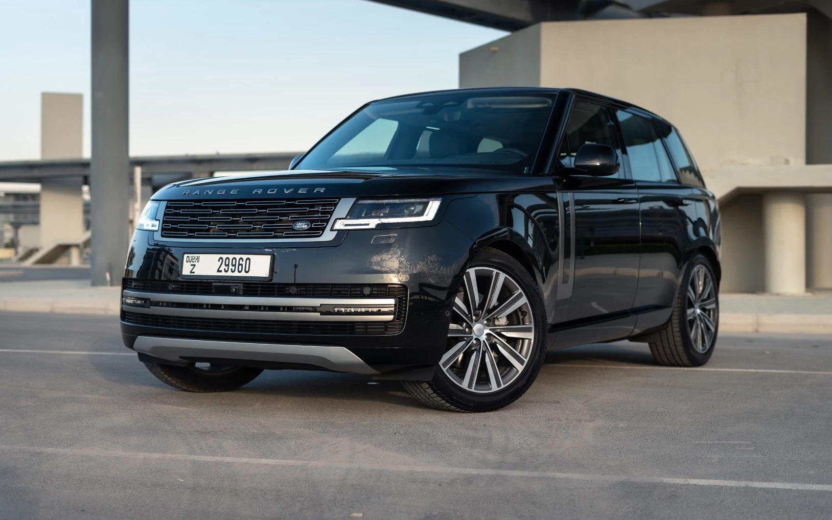 Range Rover Vogue HSE (Black)