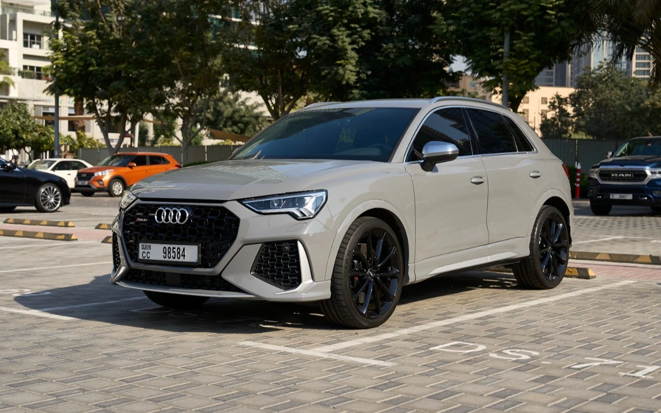 Audi RSQ3 (Серый)