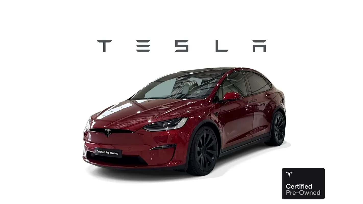 特斯拉 Model X (红色)