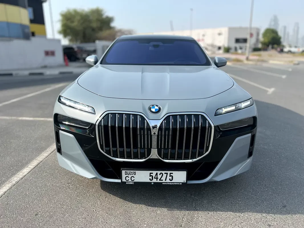 BMW 7 Series (Grigio)