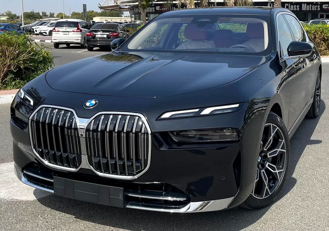 BMW 7 Series (Nero)