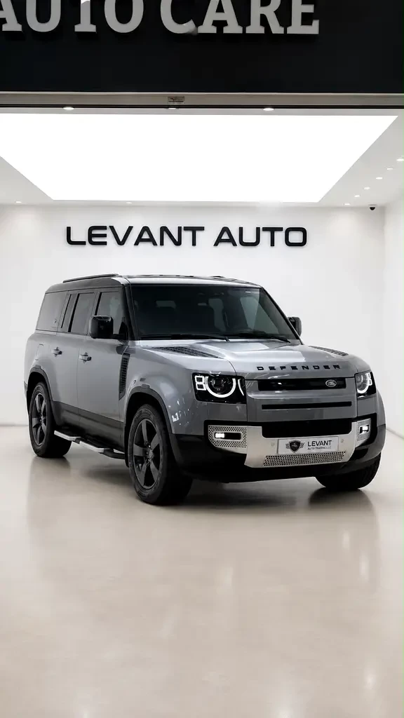 Land Rover Defender (Grey)