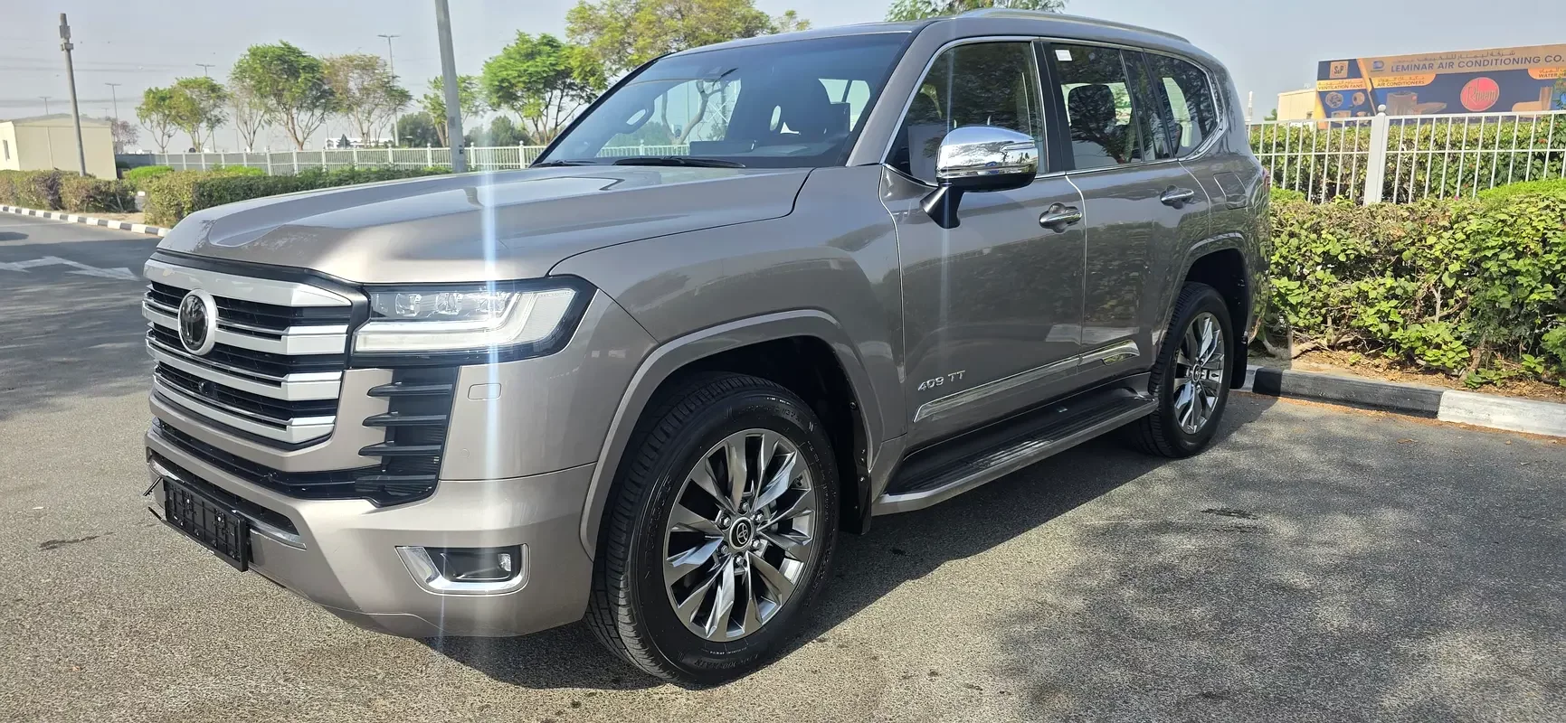 Toyota Land Cruiser (Marrone)