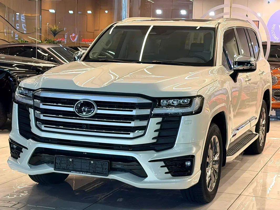 Toyota Land Cruiser (Beyaz)