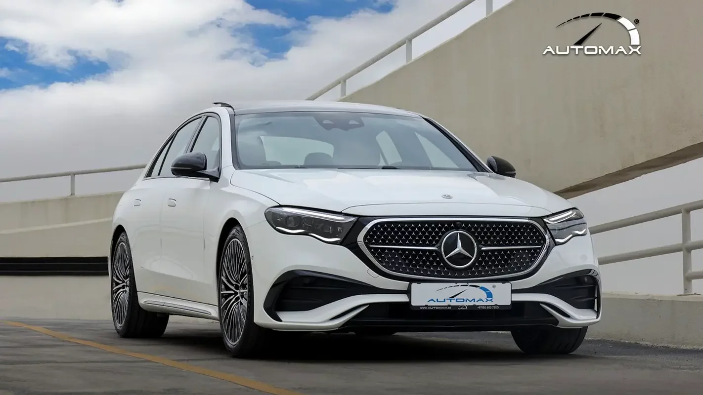 Mercedes E-Klasse (Weiß)