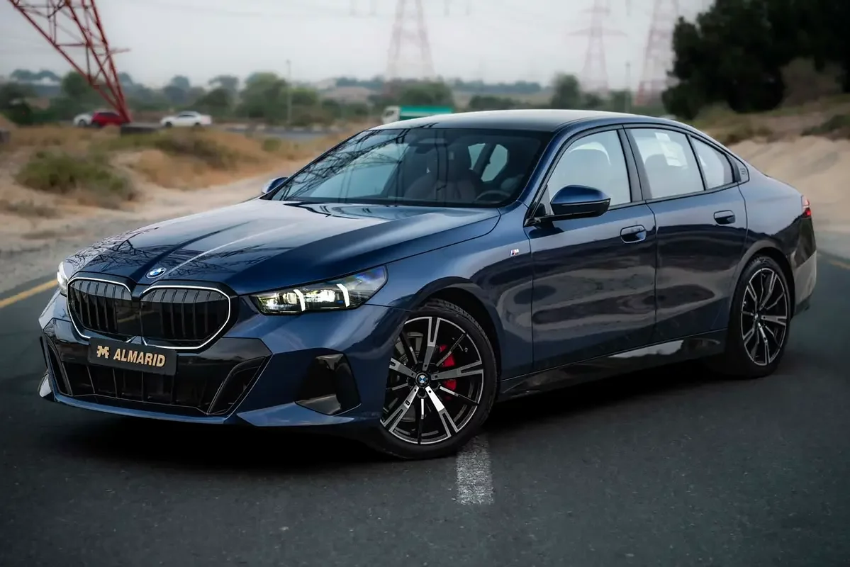 BMW 5 Series (Blue)