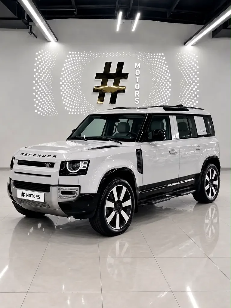 Land Rover Defender (White)