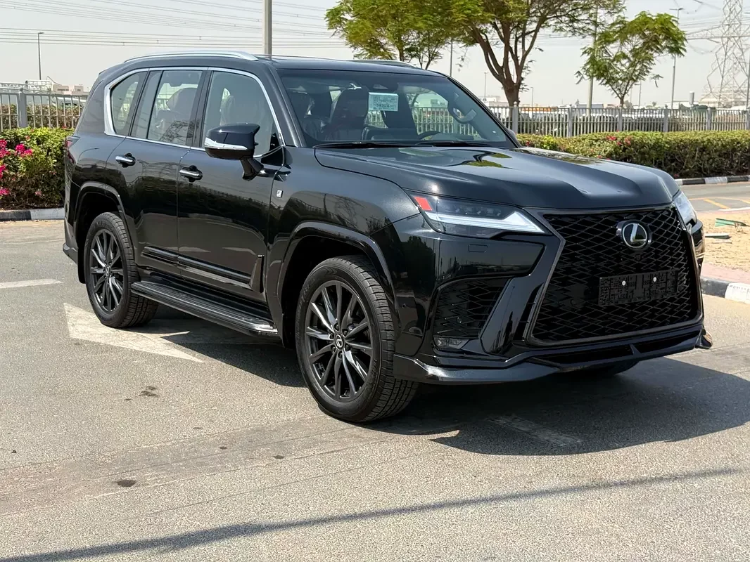 Аренда Lexus LX-Series LX 700h F-Sport в Дубай
