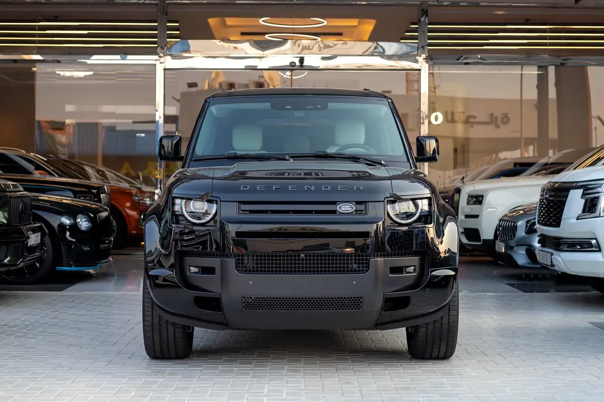 Land Rover Defender (Siyah)