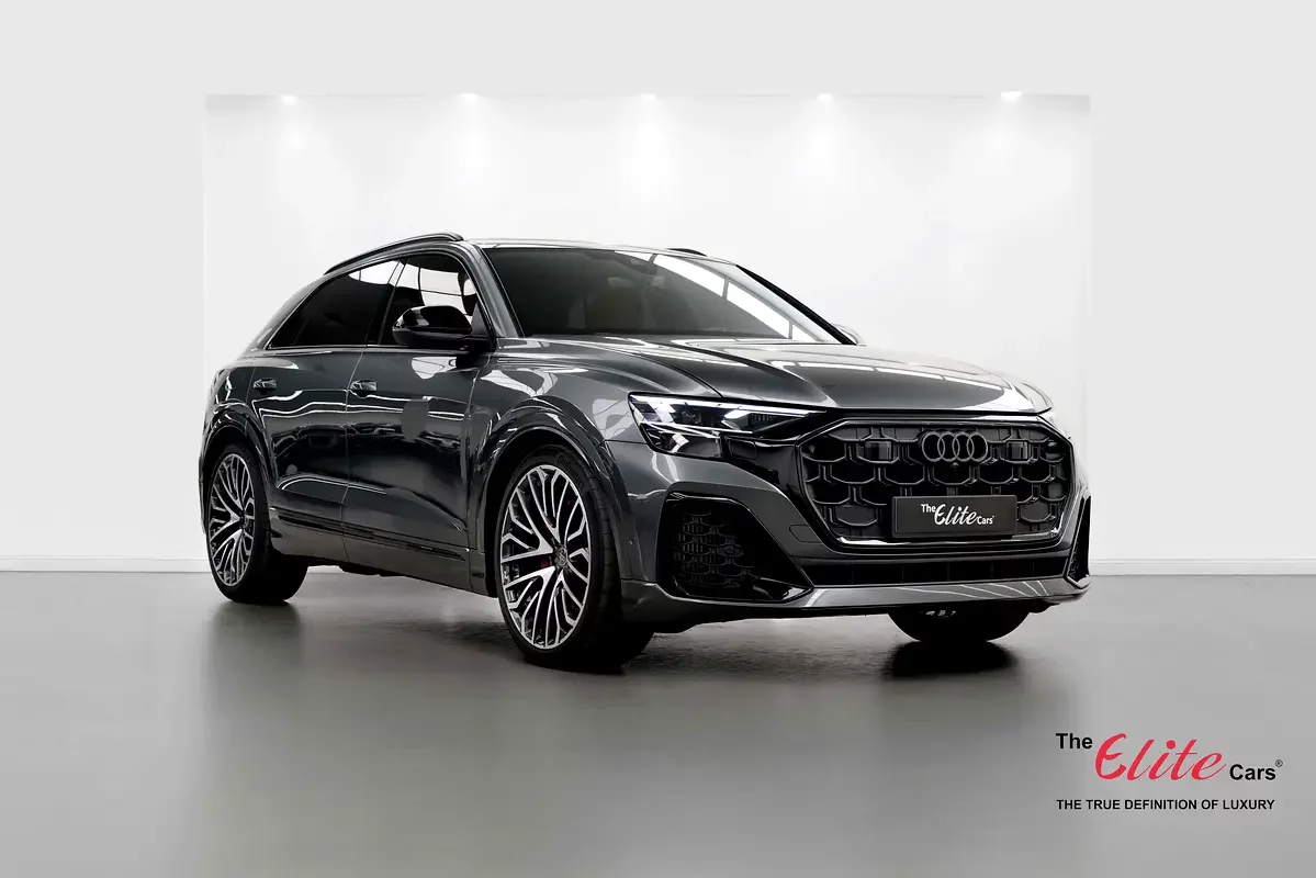 Audi Q8 (Grise)