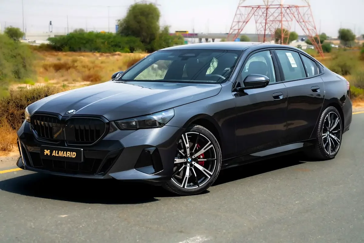 BMW 5 Series (Grigio)