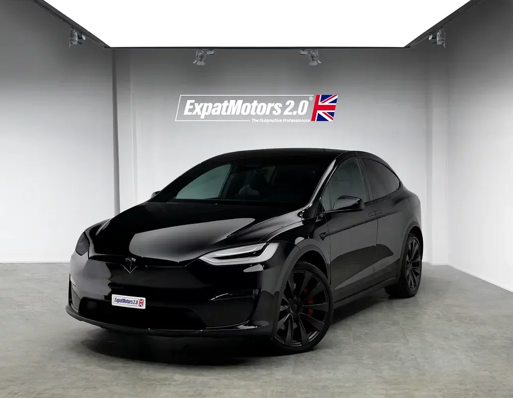 Tesla Model X (Black)