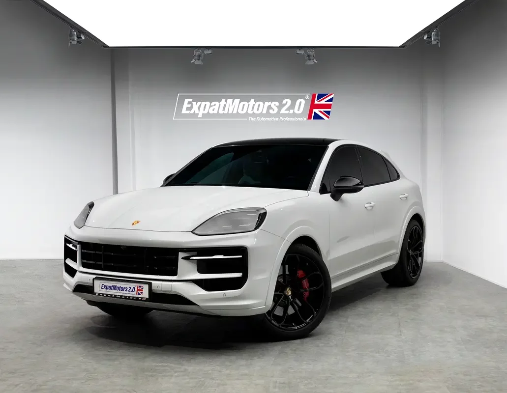 Porsche Cayenne (White)