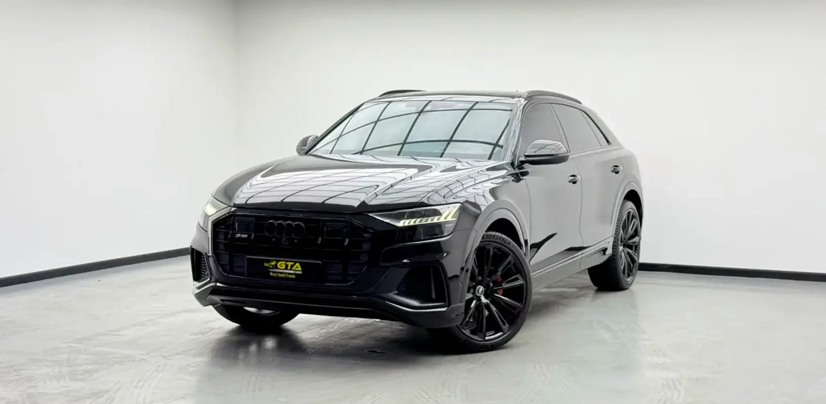 Audi SQ8 (Siyah)
