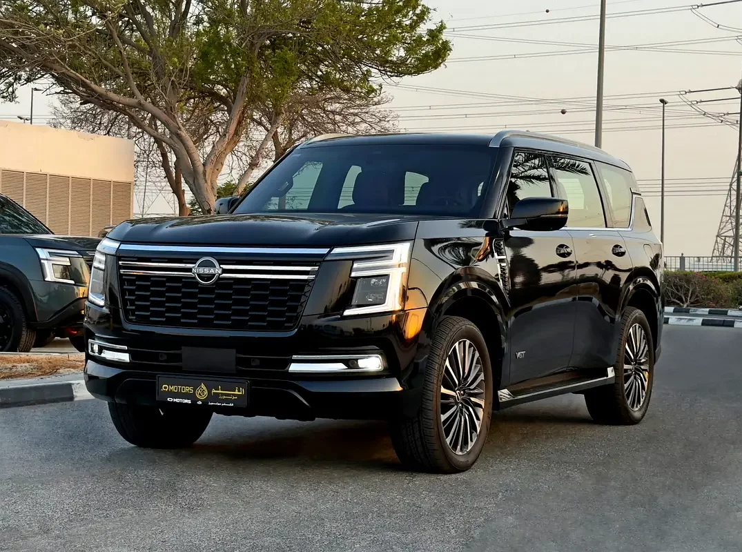 Nissan Patrol (Black)