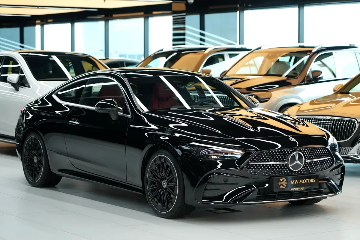 Mercedes Clase CLE (Negro)
