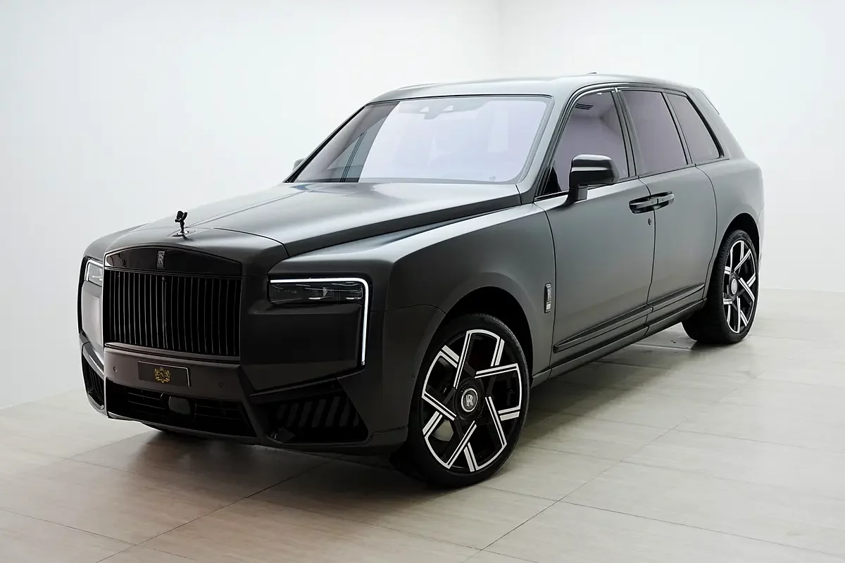Rolls Royce Cullinan (Gris)