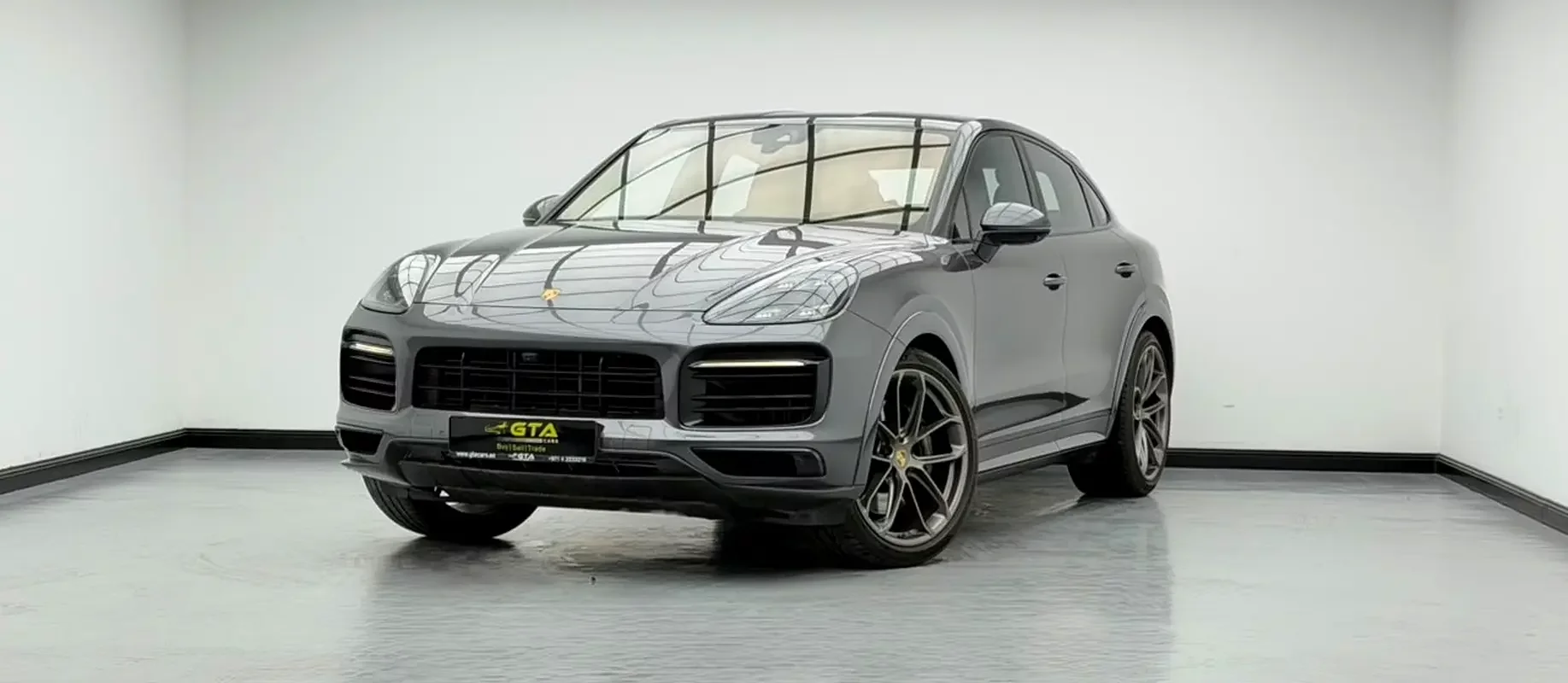 Porsche Cayenne (Gri)