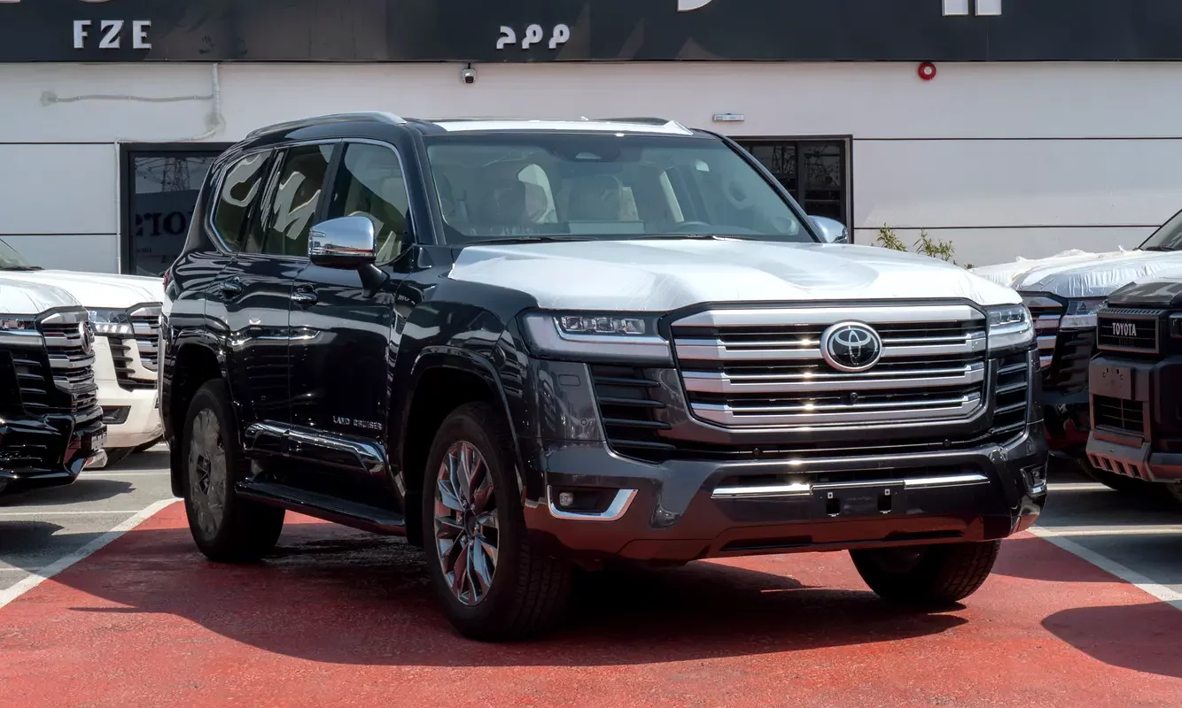 Toyota Land Cruiser (Gri)