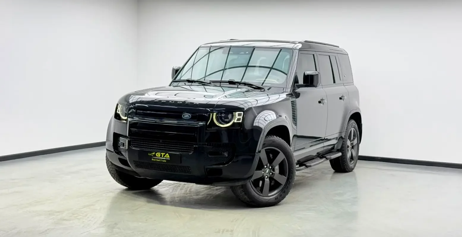 Land Rover Defender (Siyah)
