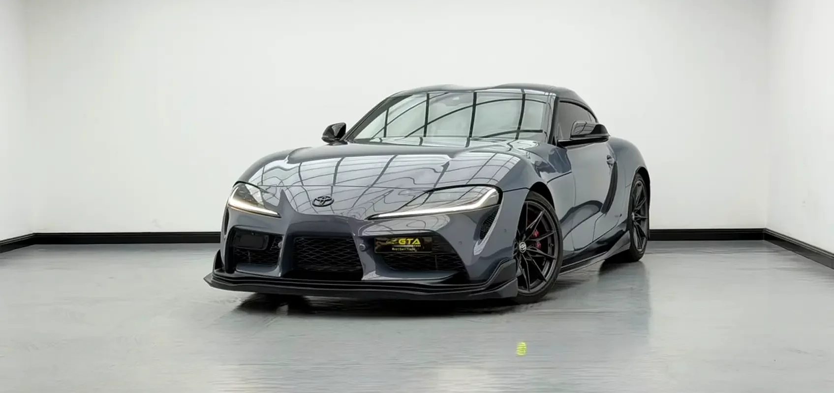 Toyota Supra (Gri)