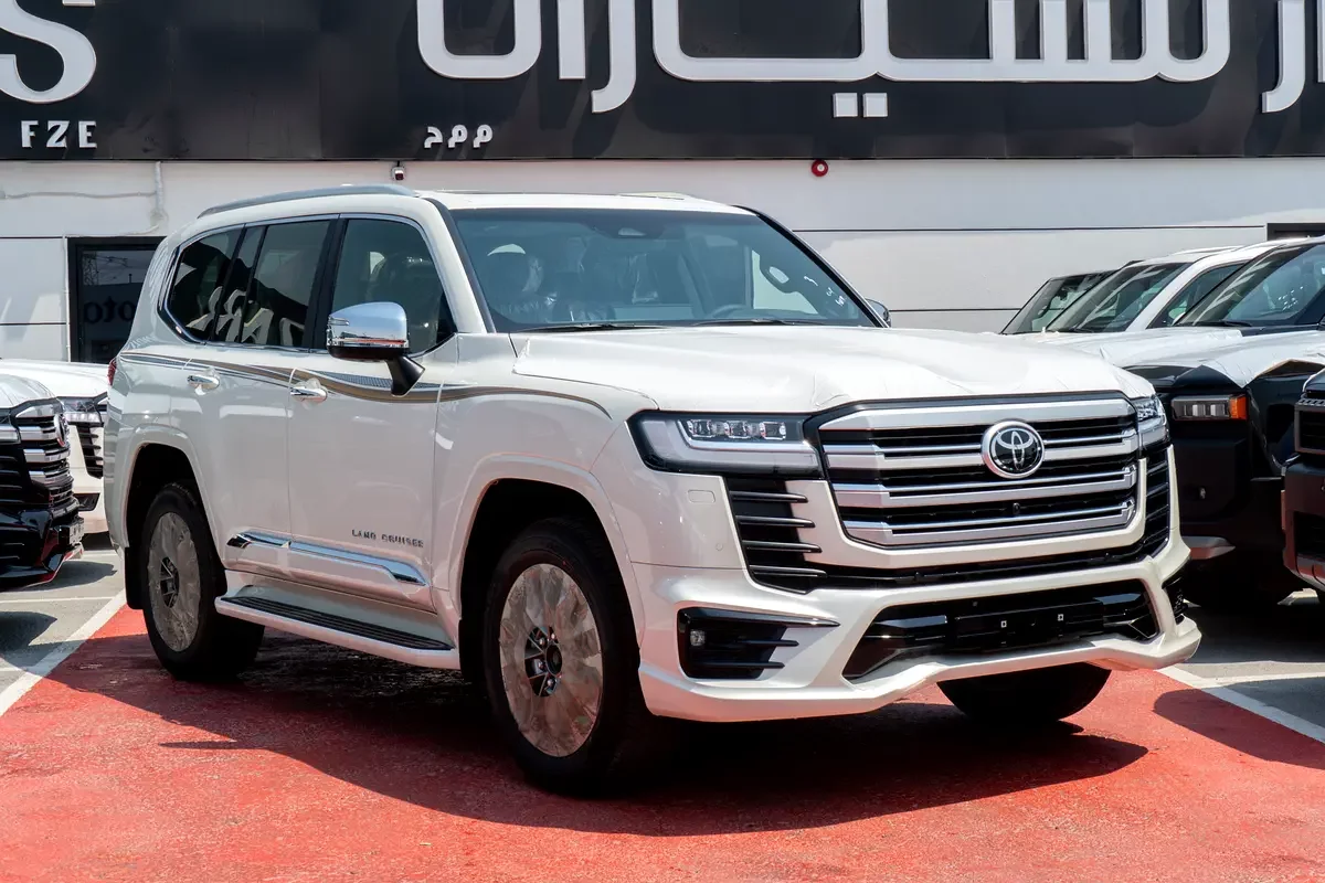 Toyota Land Cruiser (Beyaz)