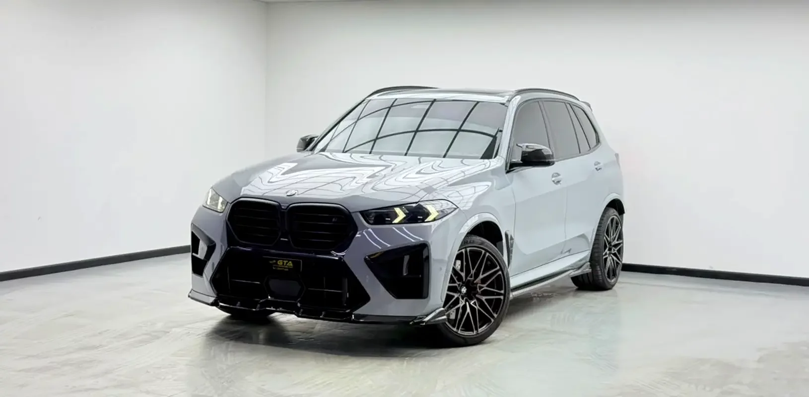 BMW X5 (Grey)