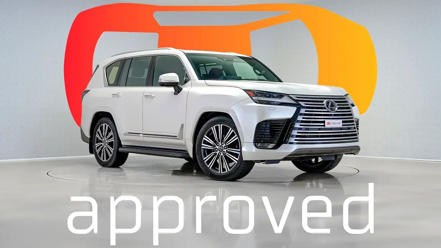 Lexus LX (White)