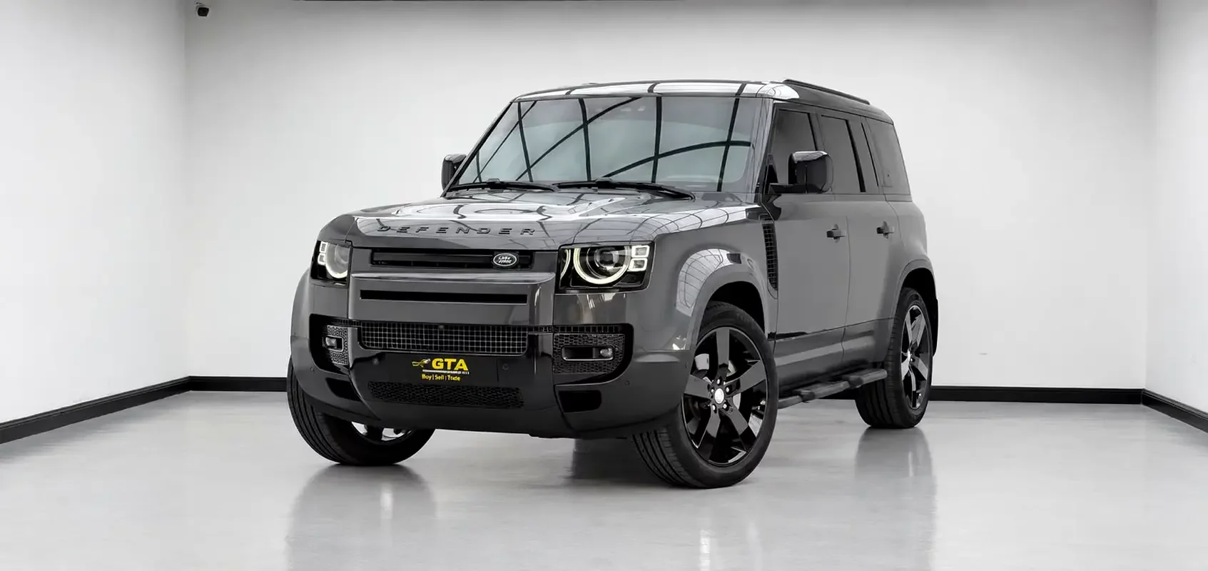 Land Rover Defender (Grey)