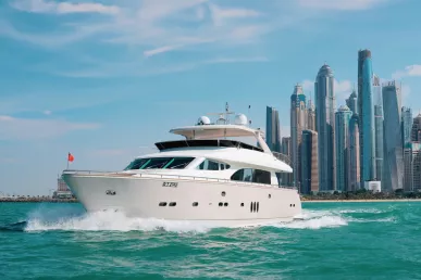 Etoupe A3 98 piede (30m) Barca a motore a Dubai Harbour in affitto a Dubai