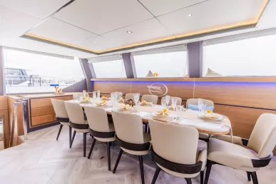 Sky Walker Aquila 60 Fuß (19m) Katamaran in Dubai Harbour  zur Miete in Dubai 27