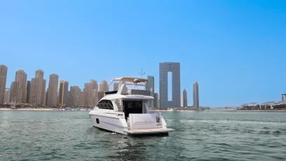 Sky Walker Axa 52 ft (16m) Power boat in Dubai Harbour for rent in Dubai