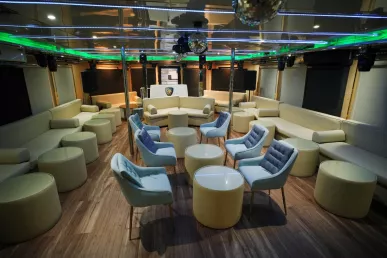 Play Boy Houseboat 100 ft (31m) Houseboat in Business Bay for rent in Dubai 3