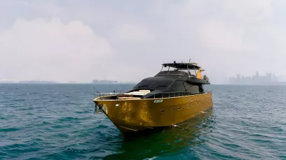 Azimut Anna with Jacuzzi 85 ft (26m) Power boat in Dubai Harbour for rent in Dubai 2