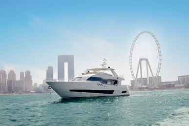 Sky Walker Caliente 96 ft (30m) Power boat in Dubai Harbour for rent in Dubai