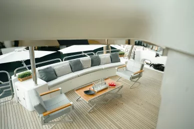 Sunseeker Encore 131 ft (40m) Power boat in Dubai Harbour for rent in Dubai 2