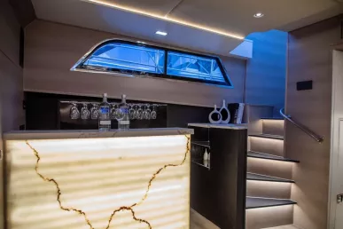 Dubai'de kiralık Vogue Hatteras 64 ft (20m) Motorlu tekne - Dubai Harbour 7