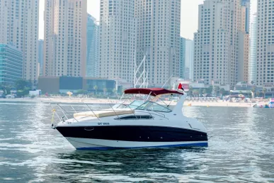 Motorboot Regal 33 ft (11m) in Dubai Harbour te huur in Dubai