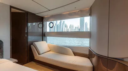 Princess 95X Super-flybridge 95 piede (29m) Barca a motore a Dubai Harbour in affitto a Dubai 14