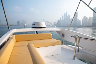 Intermare May One 48 piede (15m) Barca a motore a Dubai Harbour in affitto a Dubai 6