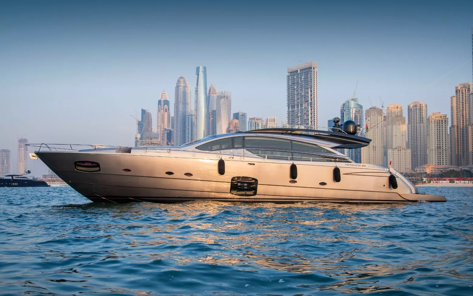 Pershing 82